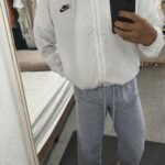 Foto de quem comprou Corta-Vento Forrado Feminino Nike